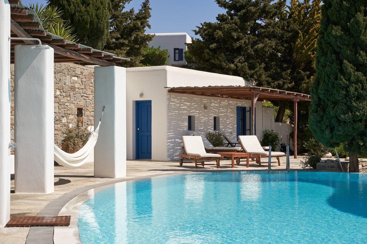 Agnanti Villa gallery image 2