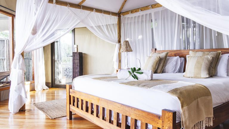 Dulini Anabezi Guest Tent