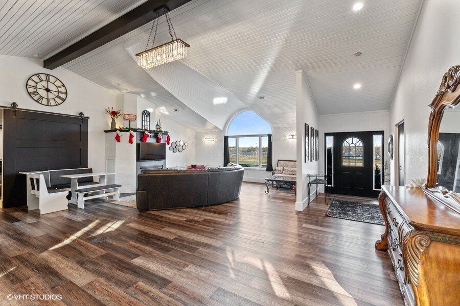 Modern Patio Home Next to Lake Francis Beach! gallery image 2