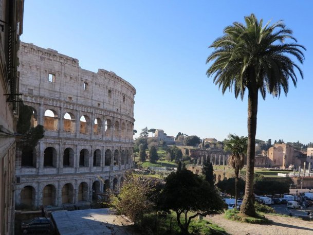 Romance al Colosseo 2 gallery image 2