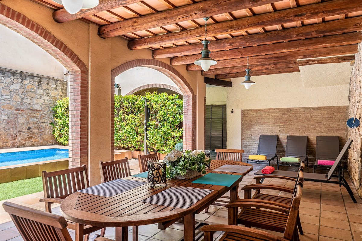 Exclusive! only 45 m. from the sandy beach gallery image 3