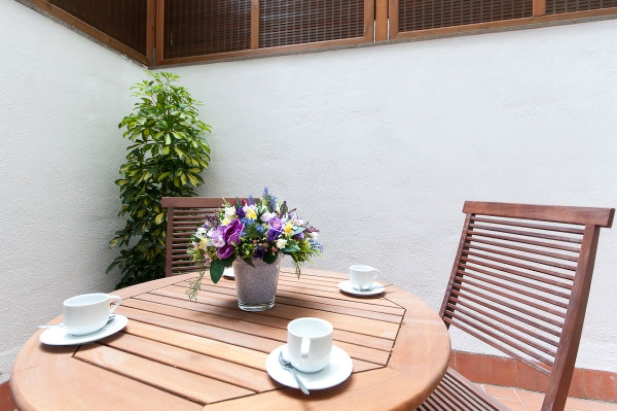 Picasso Suite 1.4 Paseo de Gracia with Terrace gallery image 3