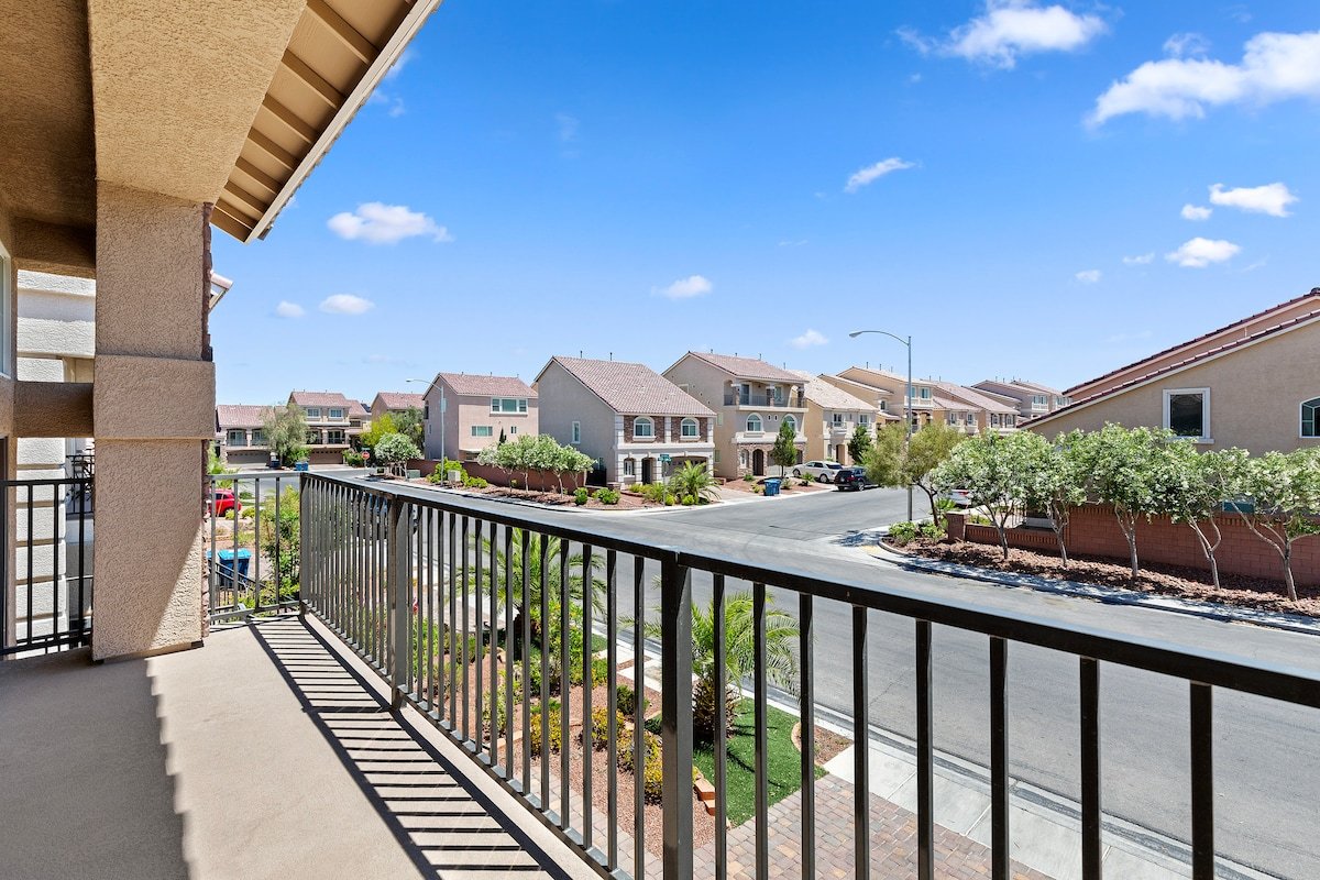 Spacious 5 bedroom Home gallery image 4