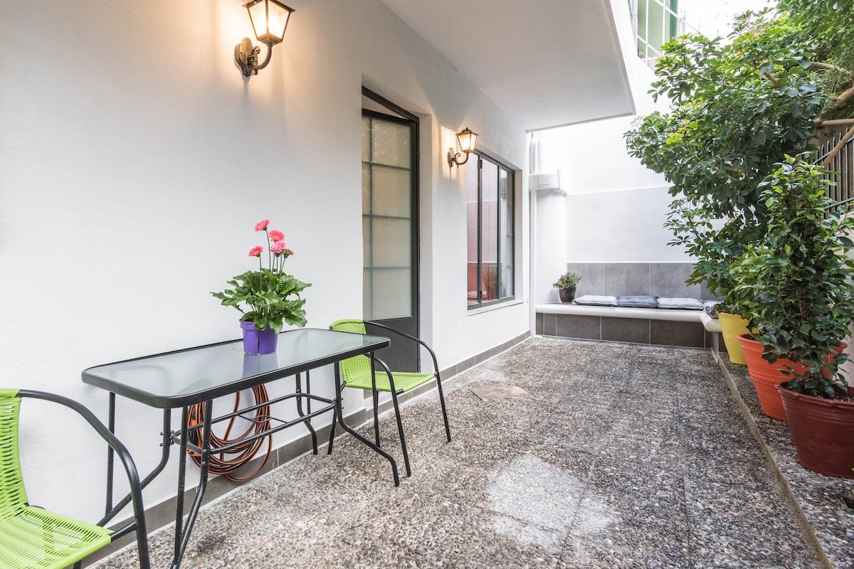 Private Boutique Building under Acropolis gallery image 5