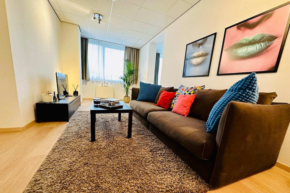 UrbanStay Suites – Grand Place 2 bd. Penthouse gallery image 4