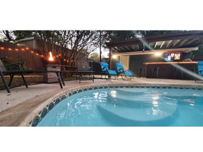 Hidden Heated Poolside Paradise Oasis King Bed Spa