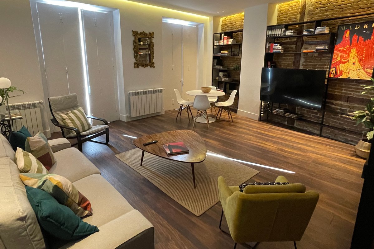 Luxury in GRAN VÍA & SOL: Awesome & Classy