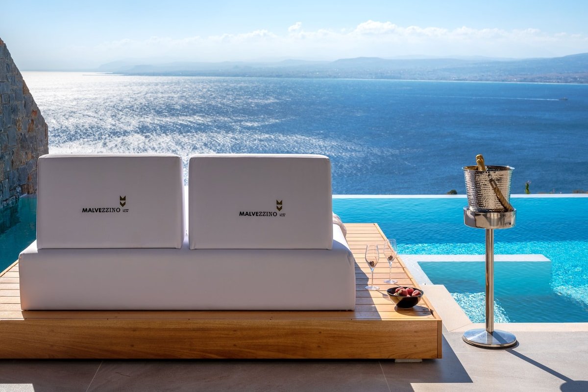 Villa Regina, Stunning sea views & infinity pool! gallery image 2