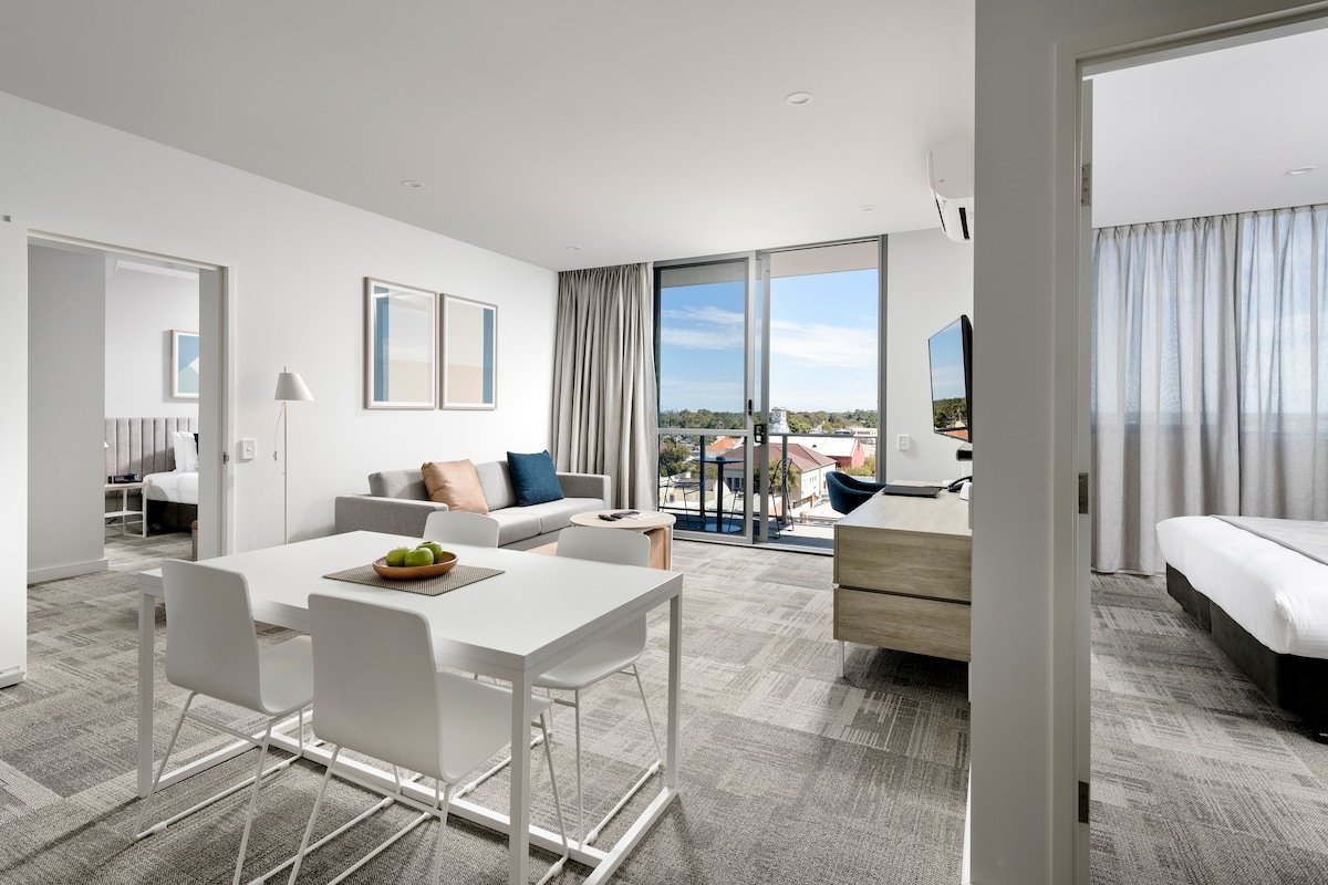 Two Bedroom Executive Apartment gallery image 5