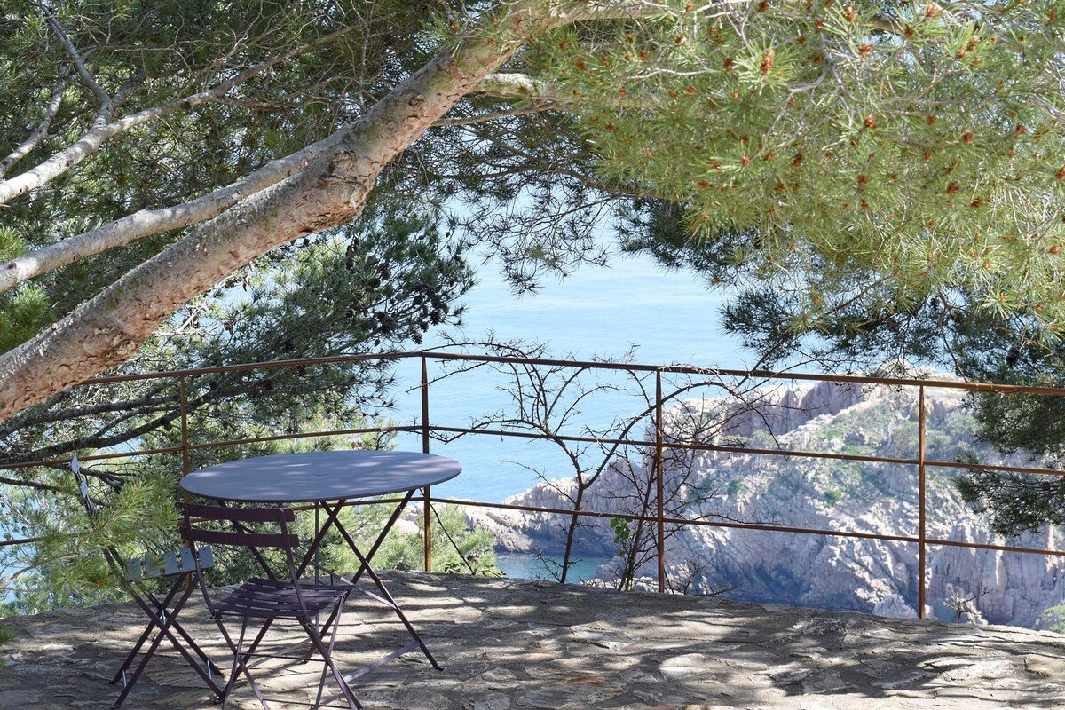 VILLA MIRADOR – Vistas panorámicas y gran jardín gallery image 5