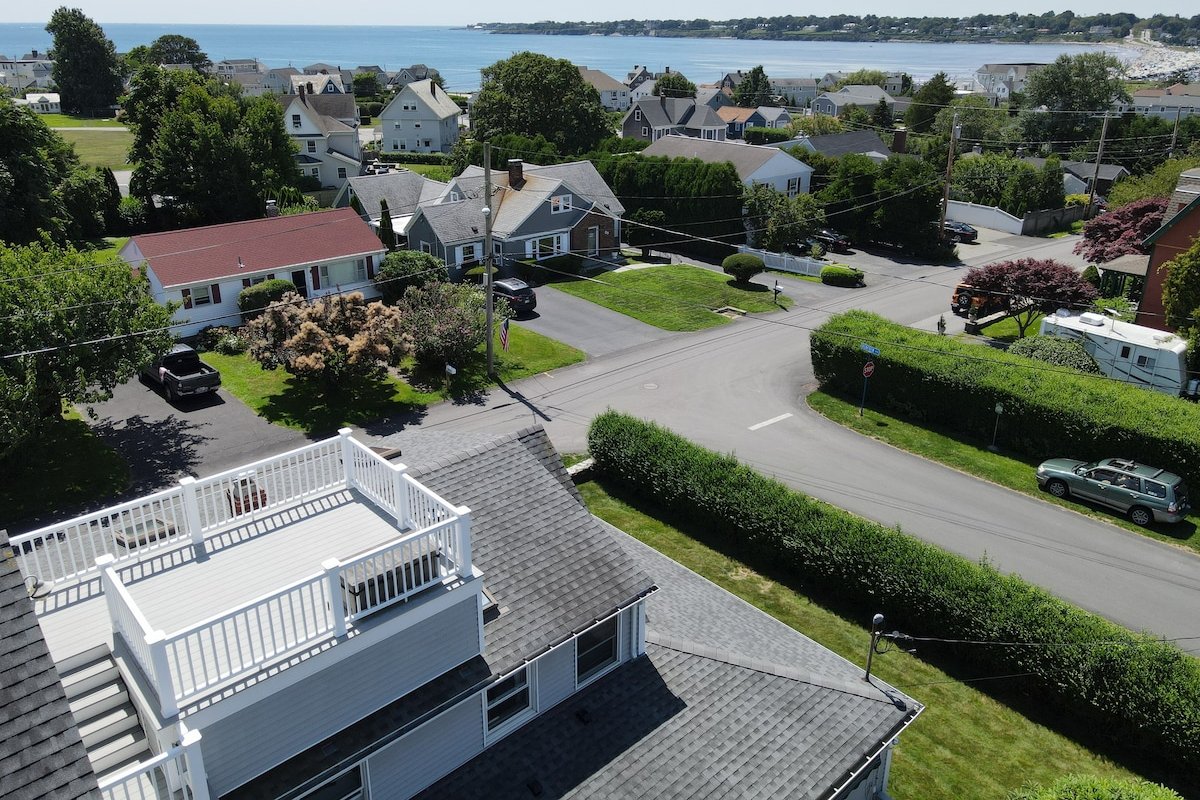 Walk 2 beach, huge deck off new kitchen, roof deck gallery image 4