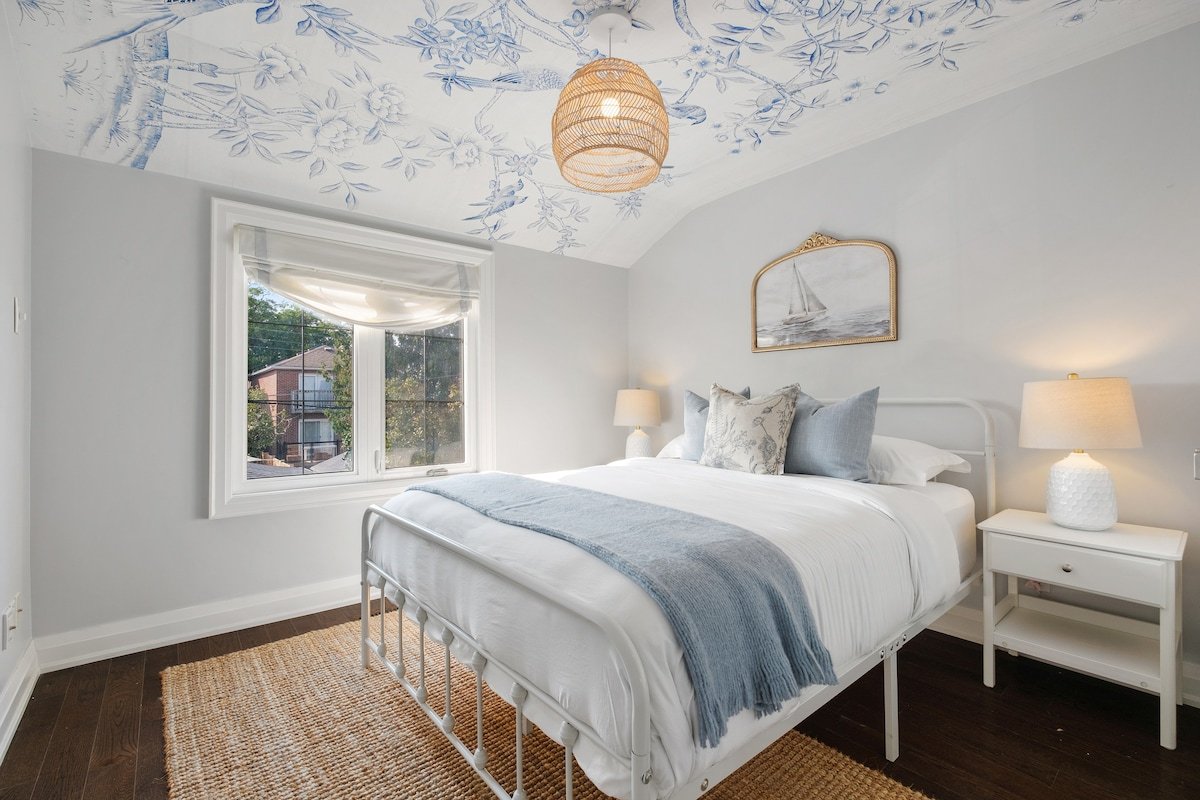 20% OFF | Group Getaway | 15 mins to Downtown gallery image 4