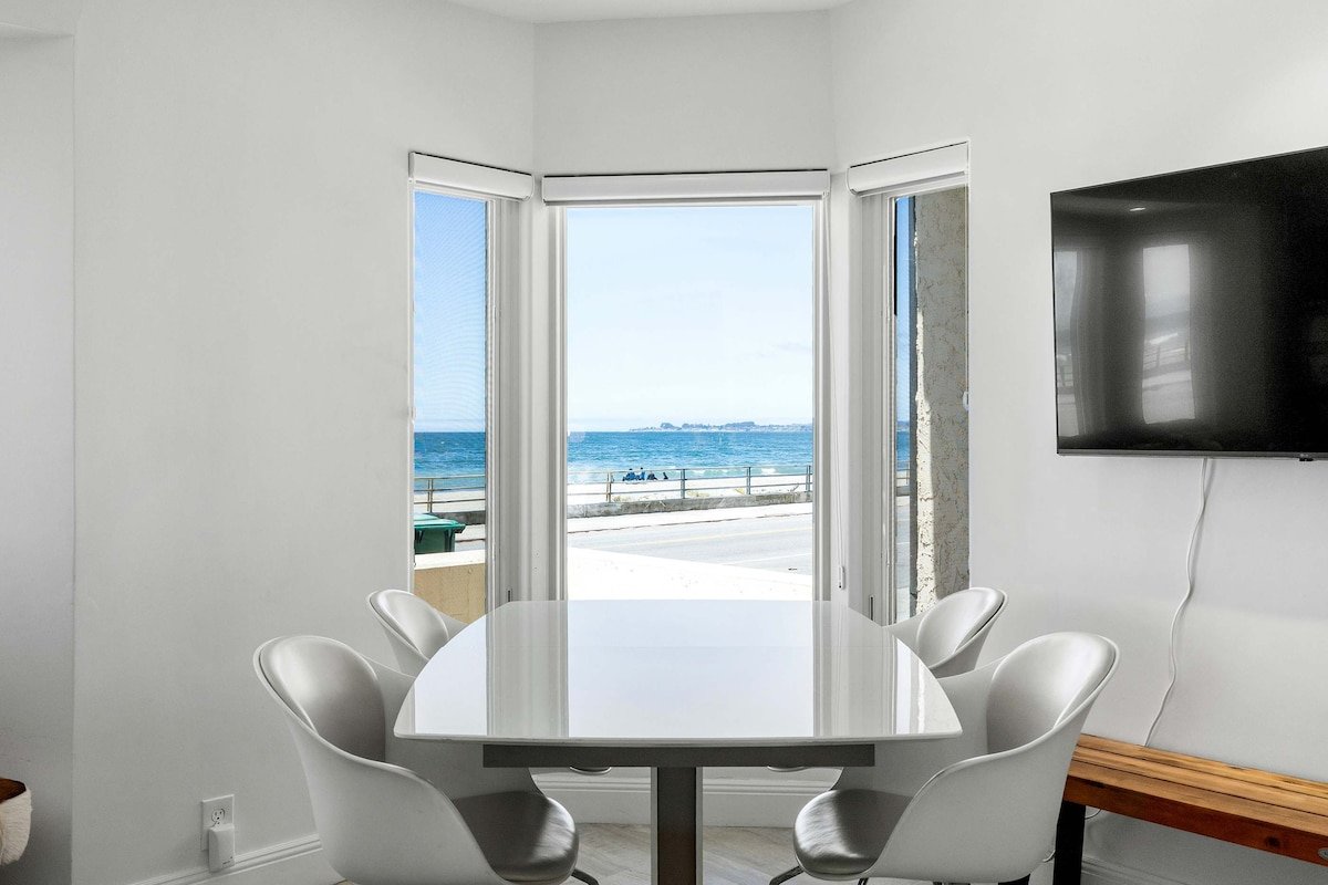 3 Bedroom Rio Del Mar Home – Steps to Beach! gallery image 5