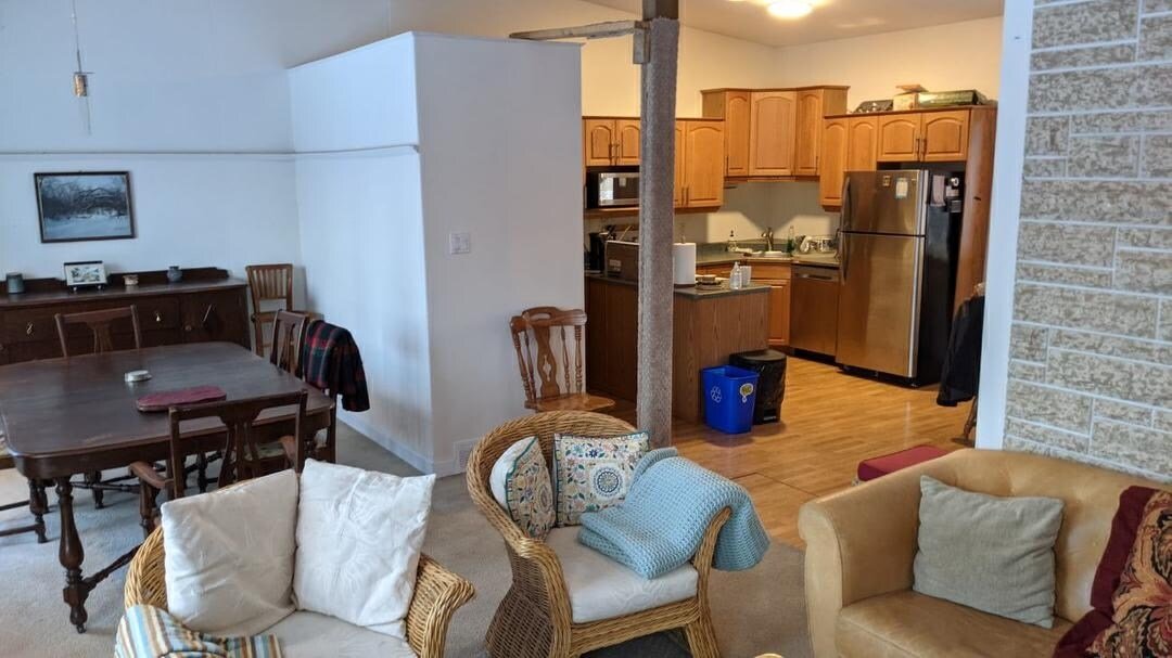 Escape the chaos, (only 4bd, 3 bth on river) gallery image 5