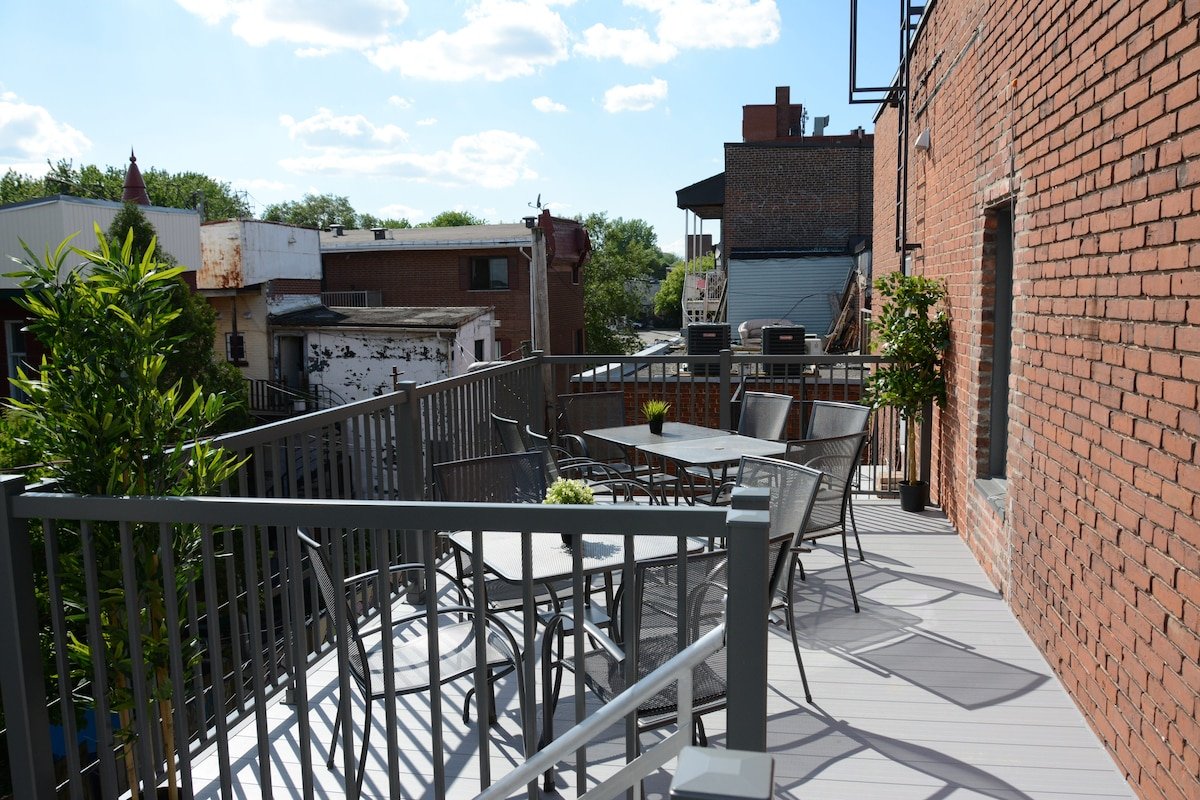 Best Choice – 3 Full Bathrooms – 6 beds – Terrace gallery image 4