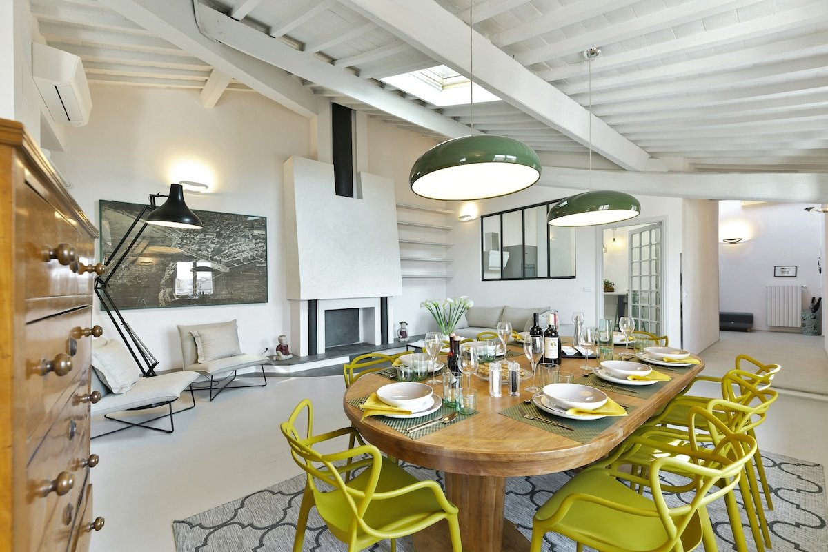 Florence Sunset Luxury Duomo View Penthouse gallery image 4