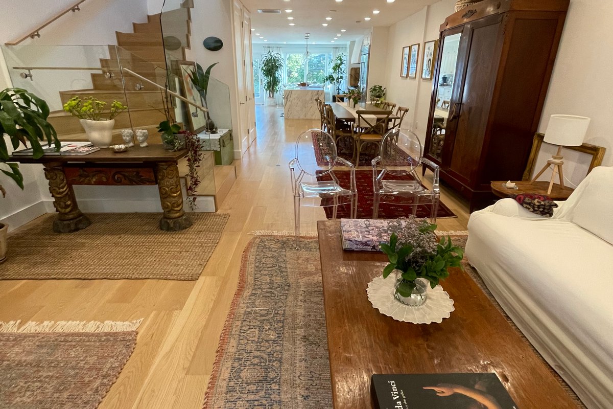 Fully Renovated Row House in Georgetown