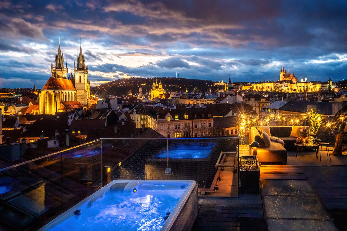 6BR Billionaire’s NEST HOT TUB + 3 teraces