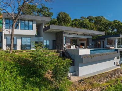 Coastal retreat nestled in Peninsula Papagayo