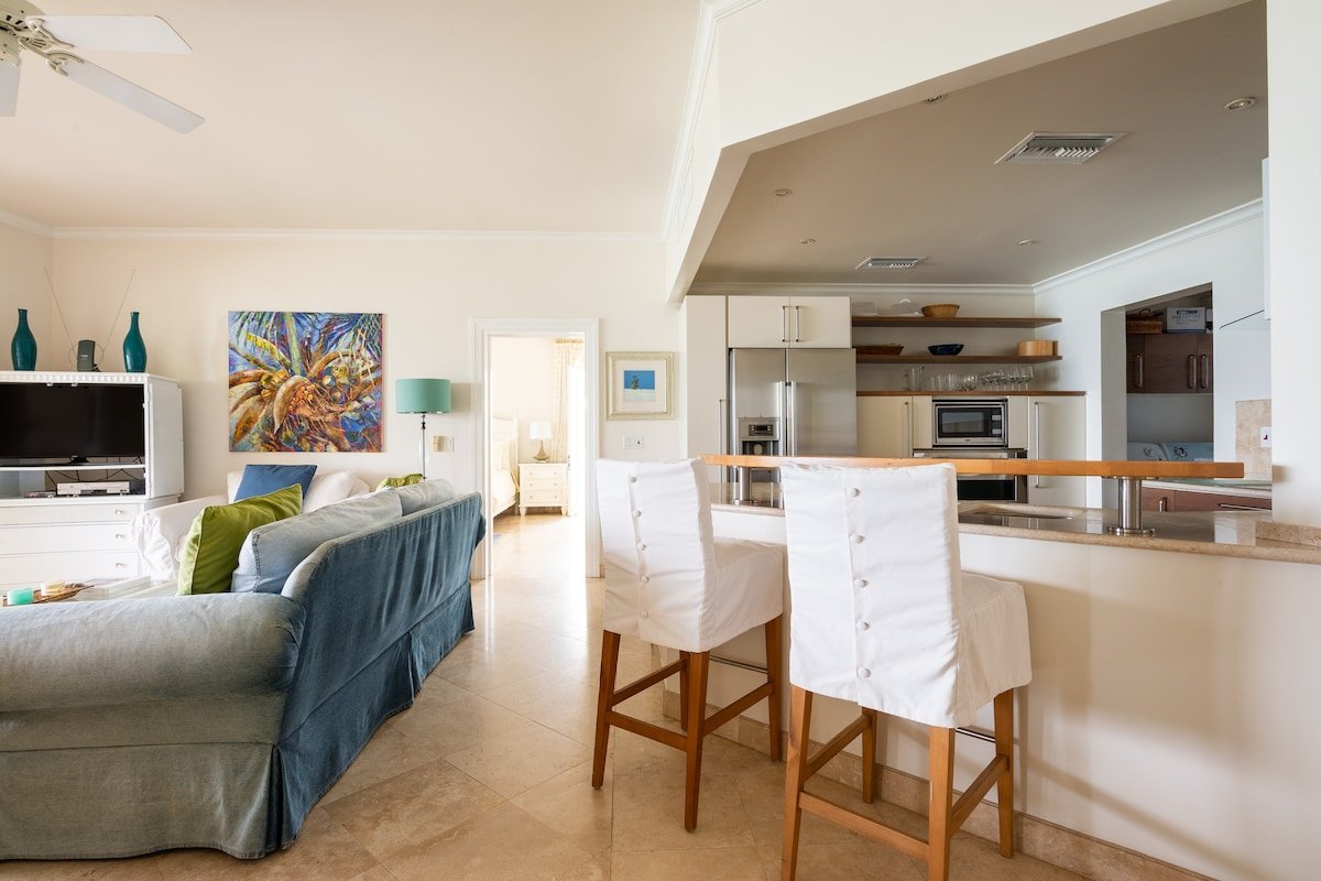 Schooner Bay 207 gallery image 5