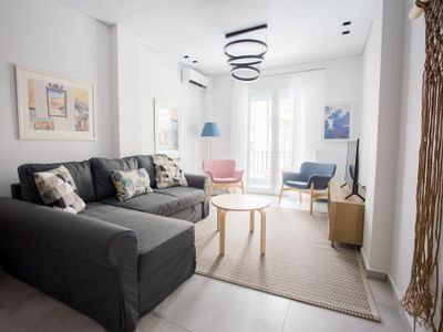 ☰ SPACIOUS | UNIQUE | LUXURIOUS | CENTRAL ☰