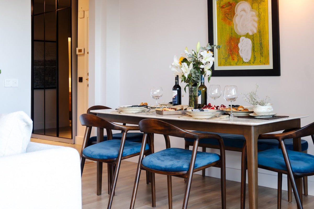 Bosphorus Garden Suite • Garden & Free Parking gallery image 4