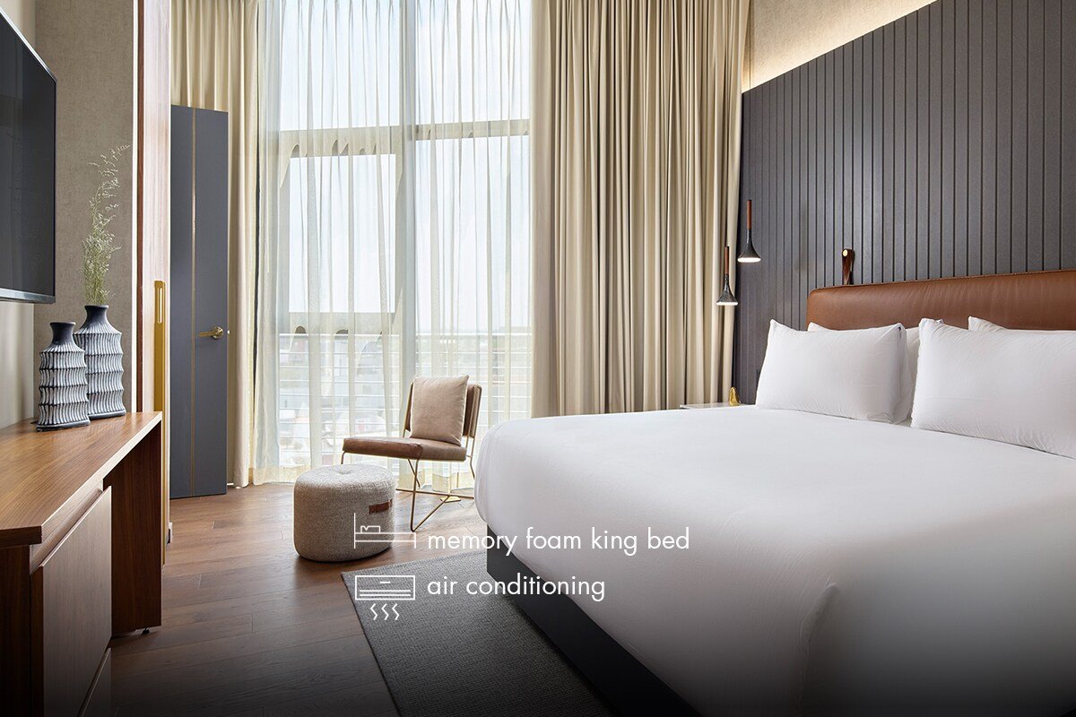 ROMA Exquisite 2BR/2BA Ste for Live/Work6pax gallery image 4