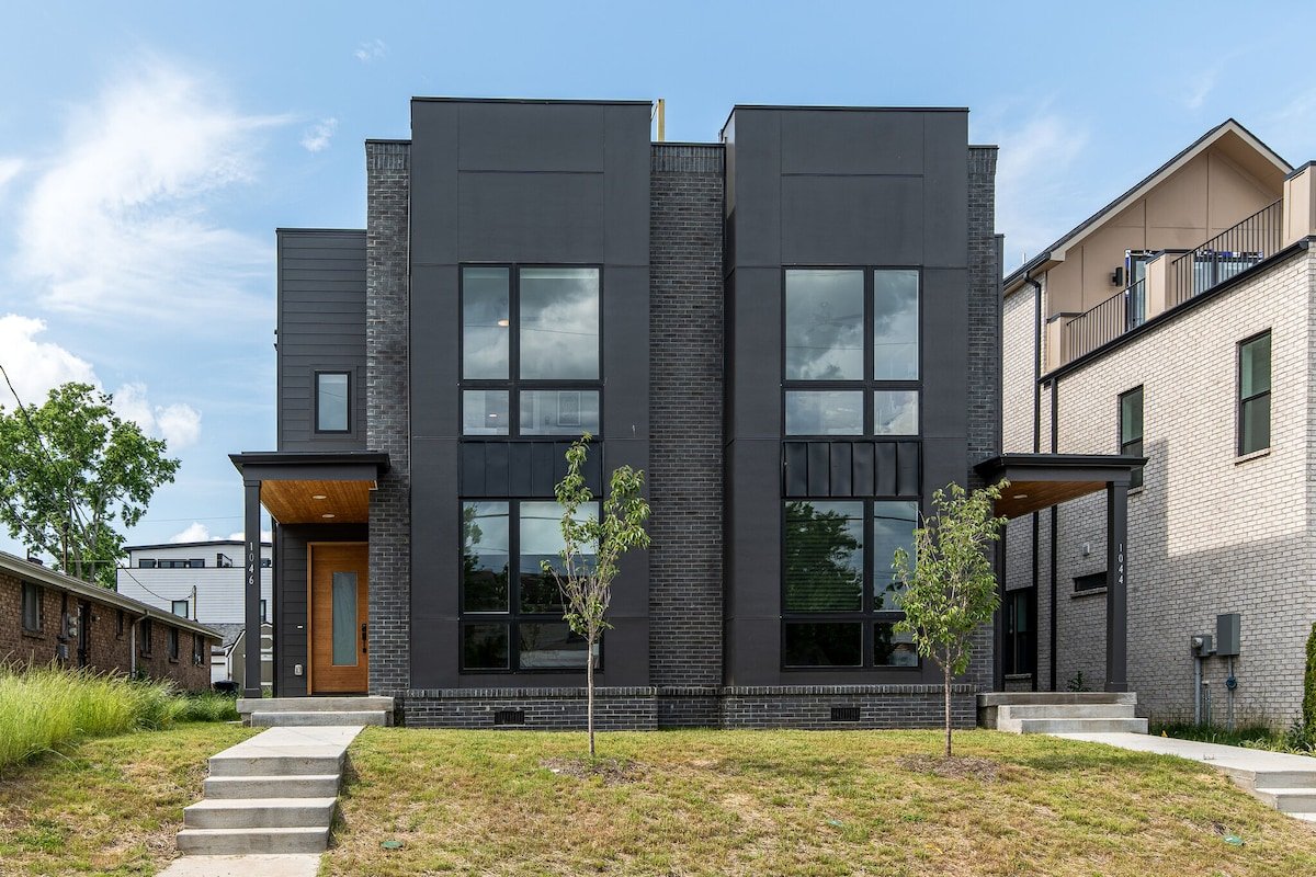 New Construction Downtown gallery image 2