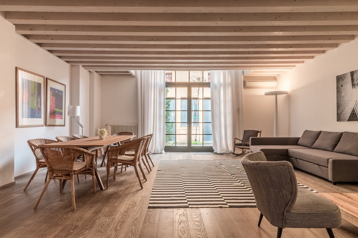 Duplex Casin dei Spiriti for 12 pax gallery image 4