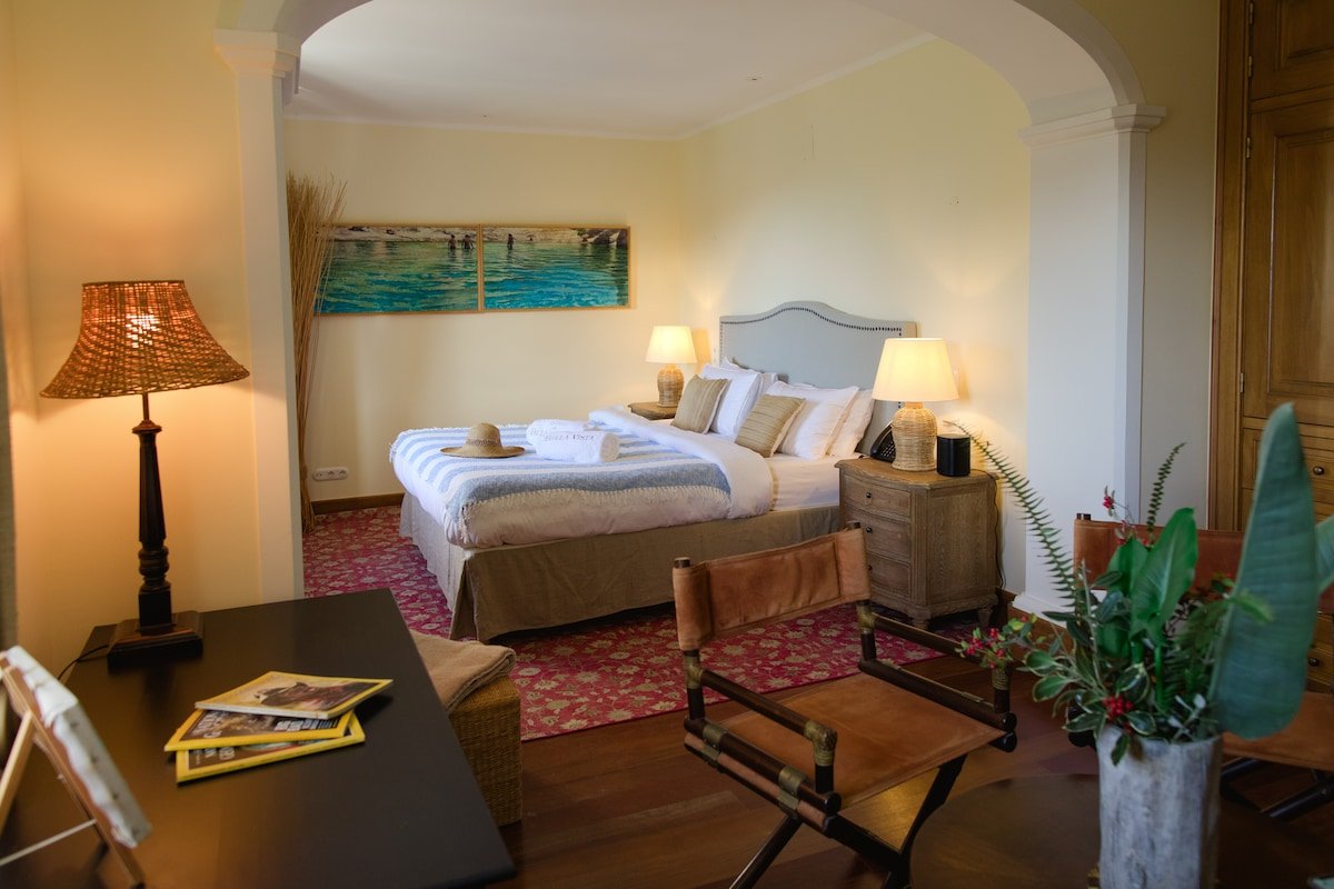 Cozy Christmas villa in historic country estate gallery image 4