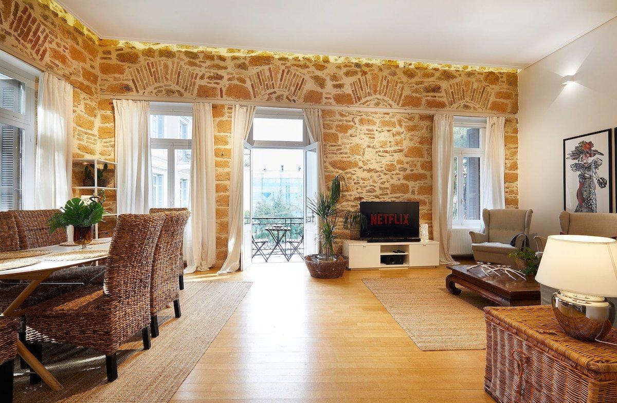 Chloe Boutique Apartments Plaka gallery image 2