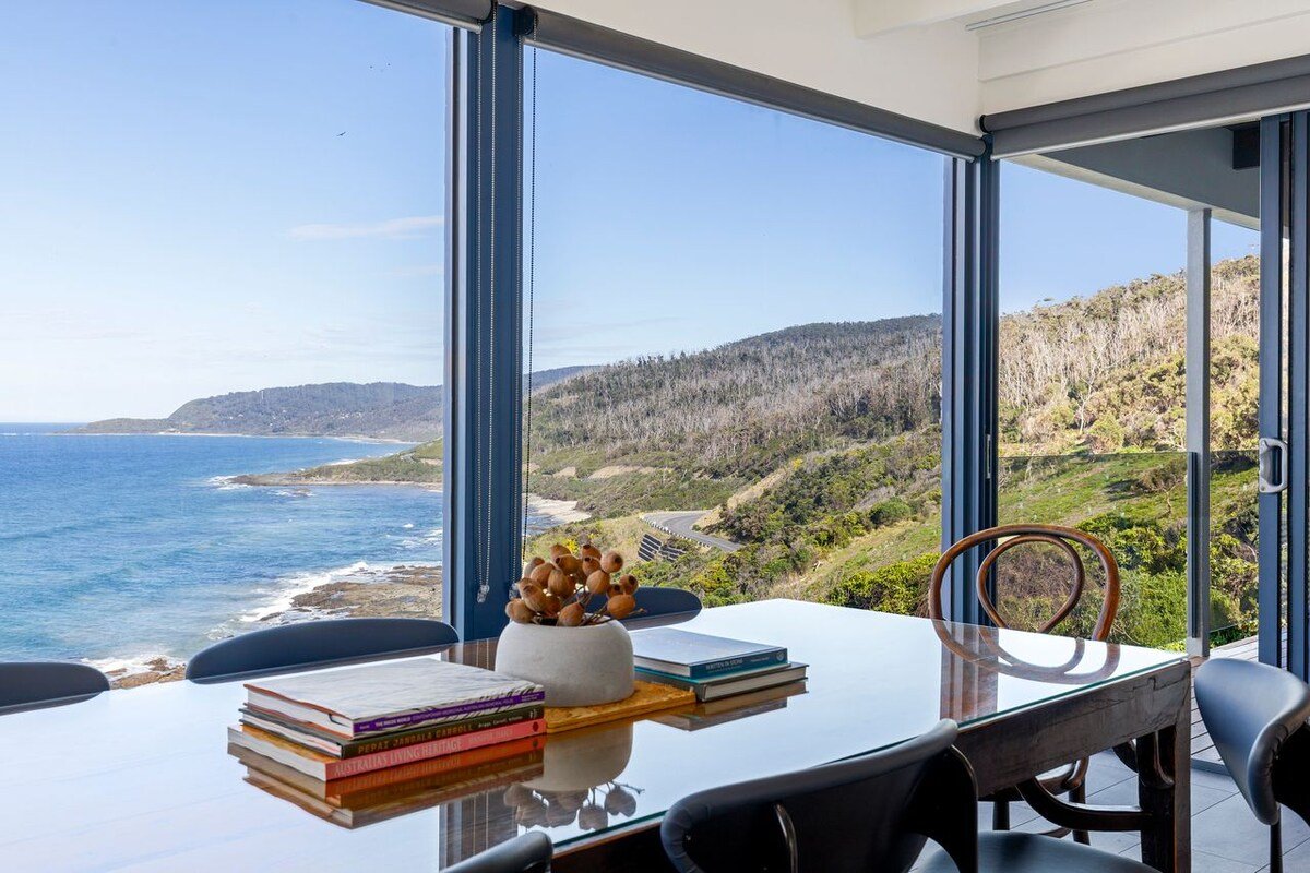 The Headland Retreat – Curated & Contemporary home gallery image 4
