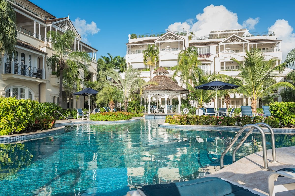 Lusca at Schooner Bay