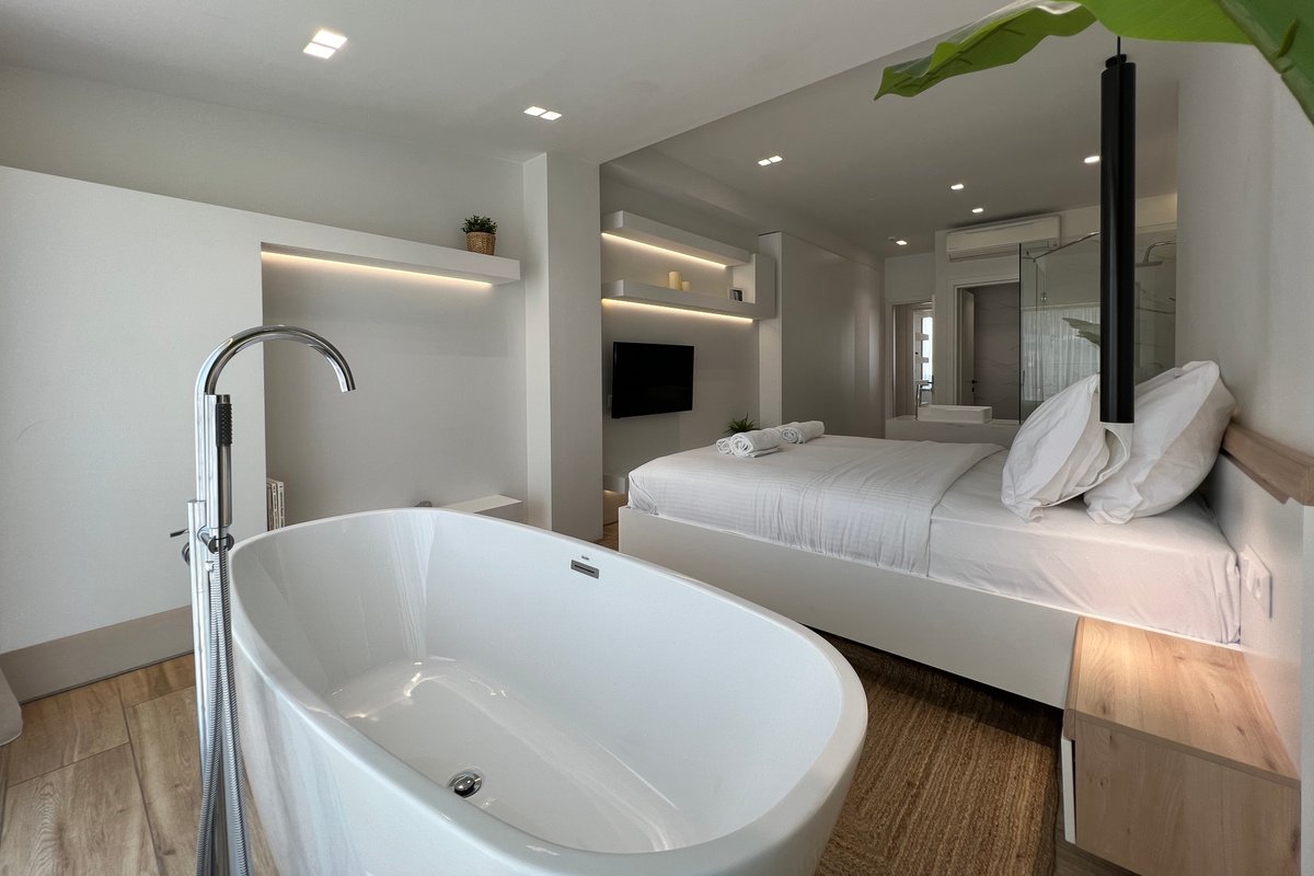 The Dazzling Glimpse Acropolis Suites 603