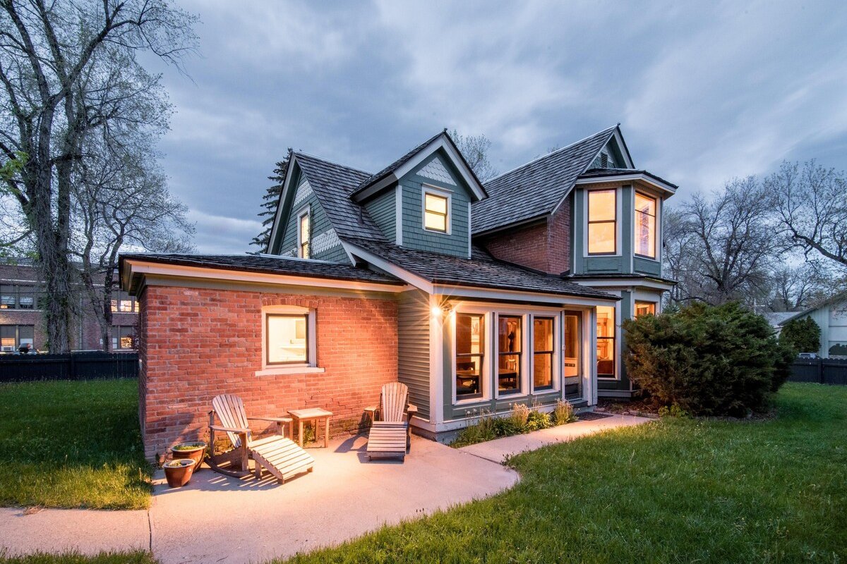 Cockrill House – Historic Home Located Close To Do gallery image 4