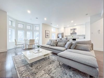 Incredible High-End 3BR – Downtown Montreal