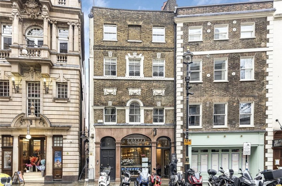 Trafalgar Square entire HOUSE 4 Bedrooms Lux gallery image 4