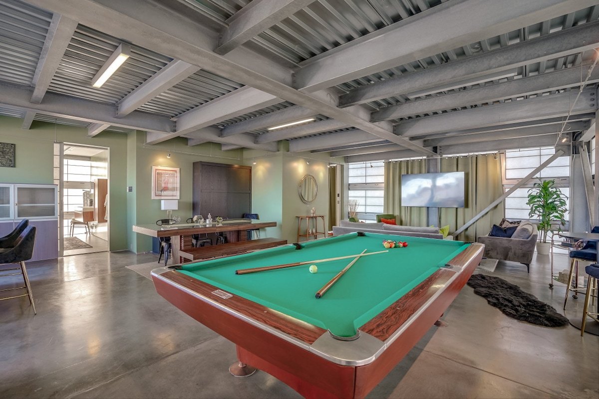 Modern Penthouse in Venice Beach -The Steel Rose- gallery image 2