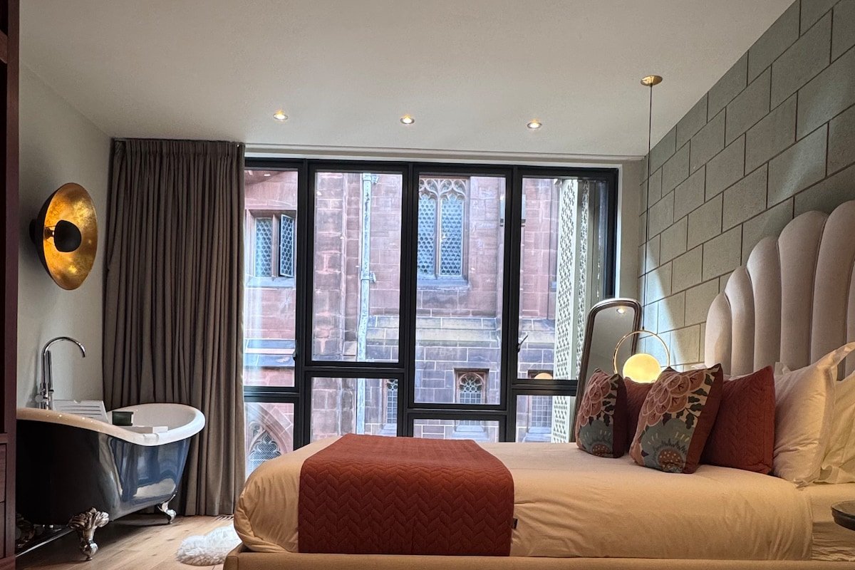 Rooftop Retreat | 2BR | Private Parking gallery image 4