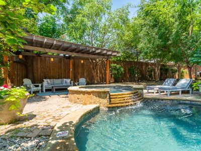 Sunset House – Luxury Pool and Hot Tub Retreat