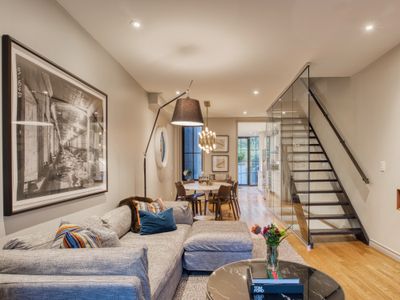 Stylish 1870s Home near Distillery District & Old Toronto