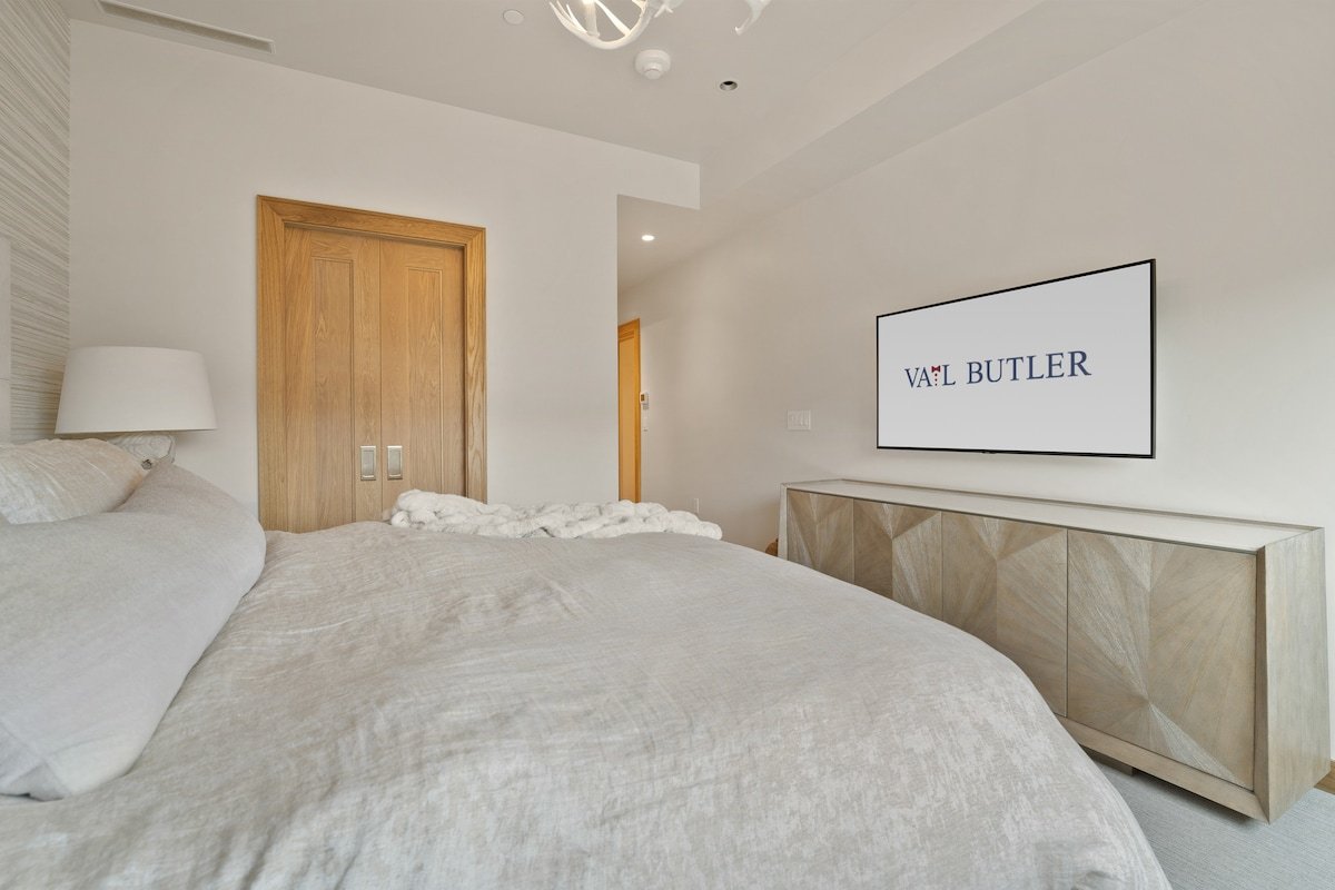 Riverfront Lodge walk to lift, Westin amenities gallery image 5