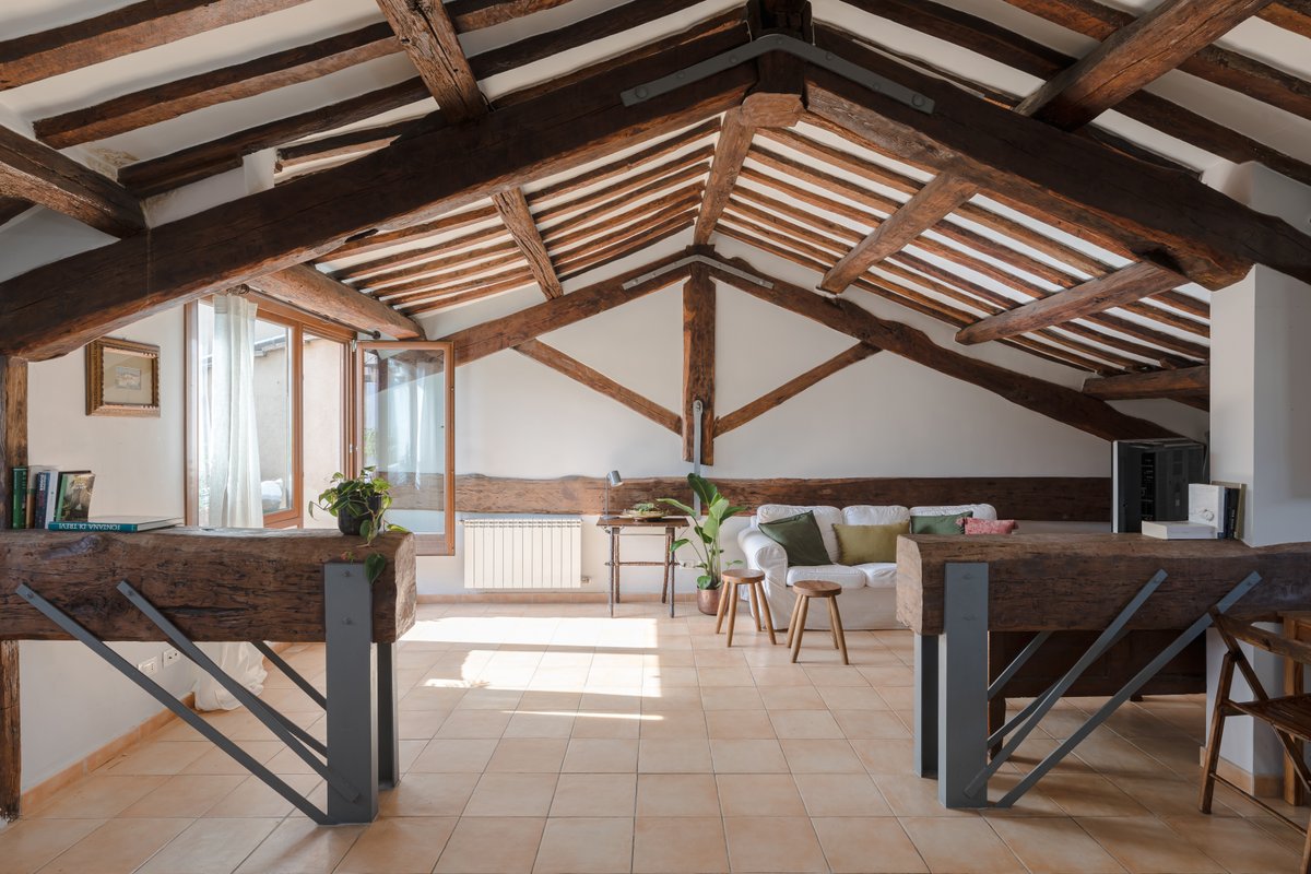 Wonderful apartments with private rooftop up to 14