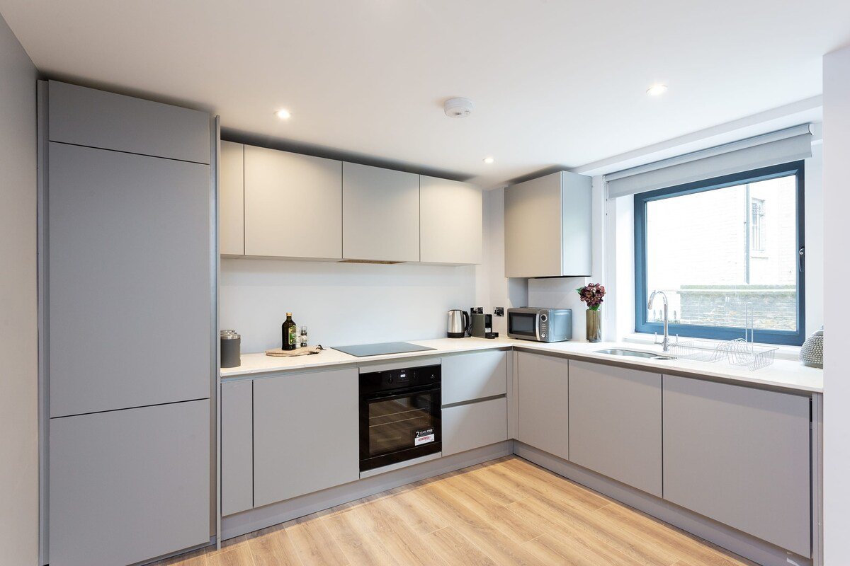 Beautiful 2BD Apartment near Kensington gallery image 4