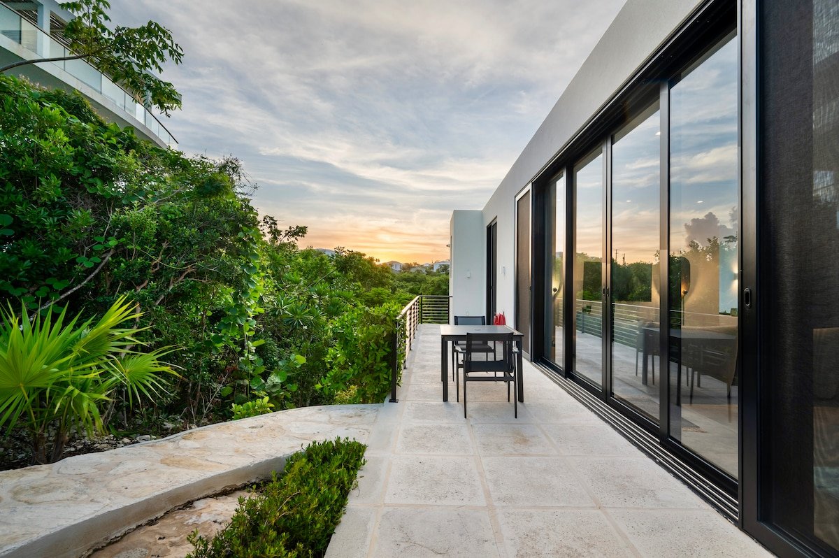 Skyline Villas – Villa Pluto with Private Pool gallery image 2