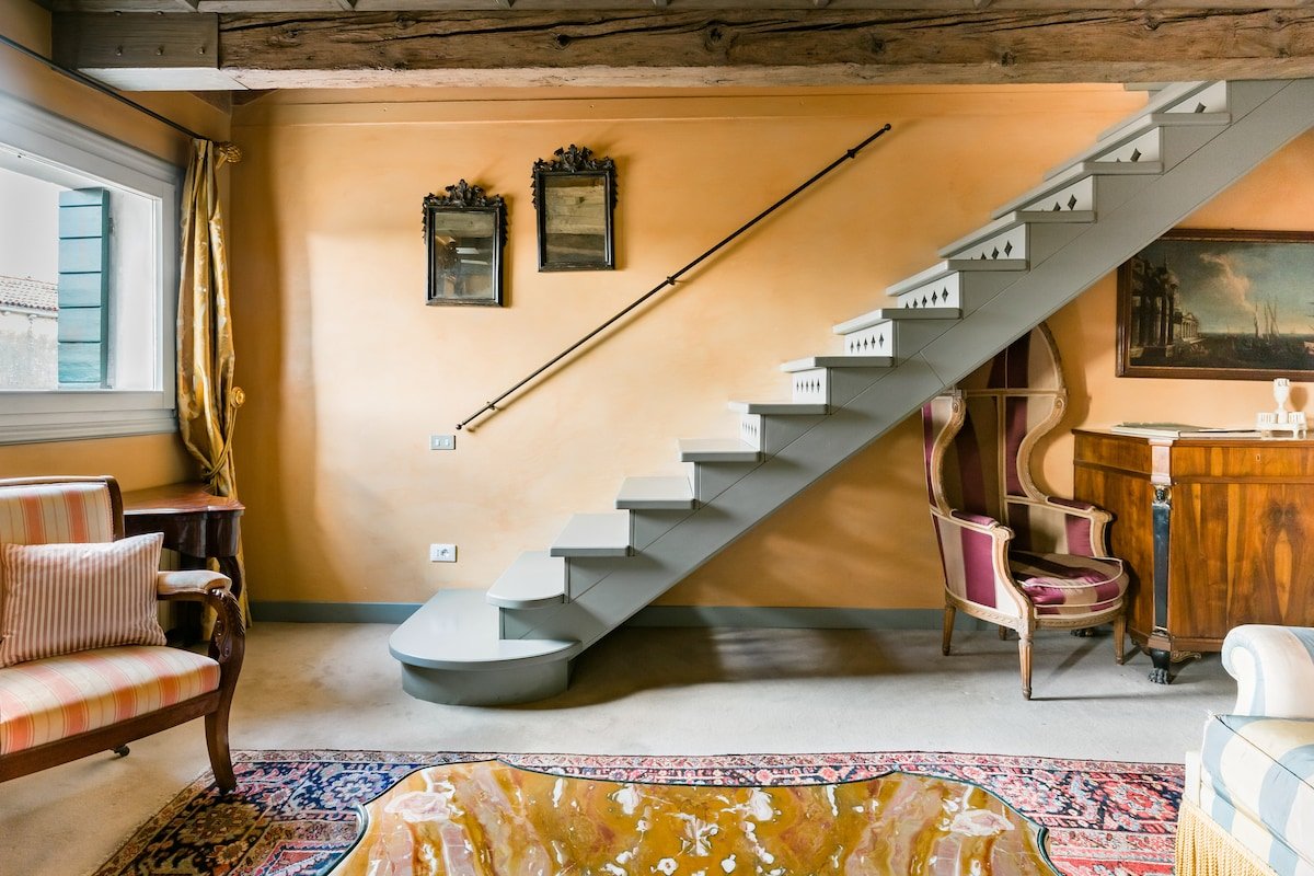 The Venetian Penthouse gallery image 2