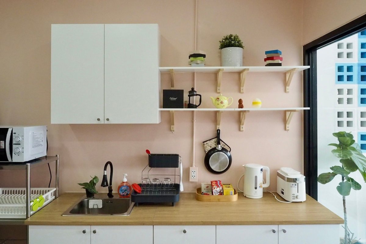 Lively & Peaceful (3BR)Home in Song Wat/Chinatown gallery image 3