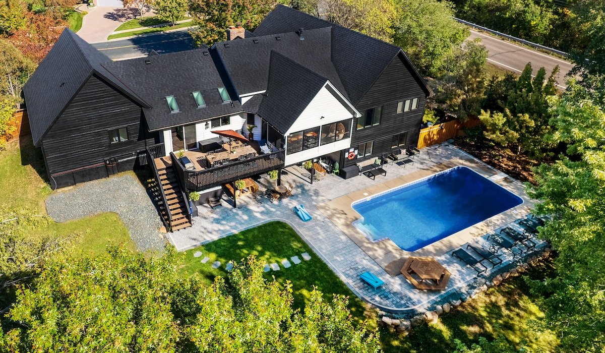 Magical Lake Home 9 mins to MOA and MSP Airport gallery image 2