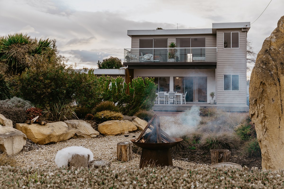 Seven Mile Beach Holiday Home – unwind and restore