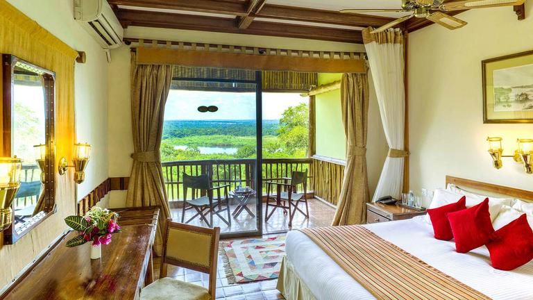 Paraa Safari Lodge Delcuxe